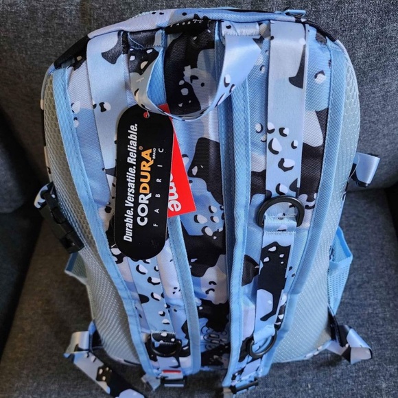 Supreme Mesh Backpack (BLUE) - Picture 4 of 4